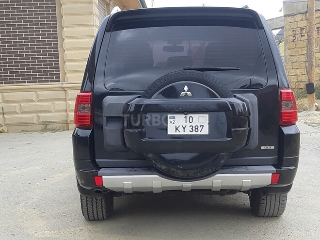 Mitsubishi Pajero 2010, 235,000 km - 3.5 л - Bakı