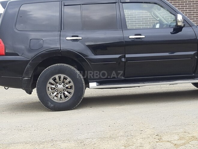 Mitsubishi Pajero 2010, 235,000 km - 3.5 л - Bakı