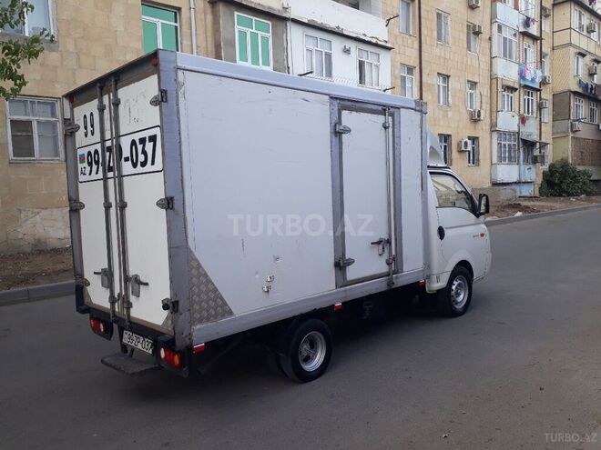 Hyundai H 100 2011, 299,800 km - 2.7 l - Bakı