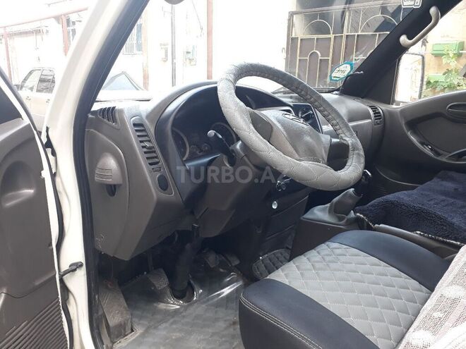 Hyundai H 100 2011, 299,800 km - 2.7 l - Bakı