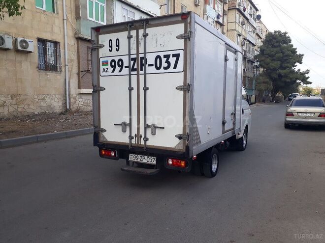 Hyundai H 100 2011, 299,800 km - 2.7 l - Bakı