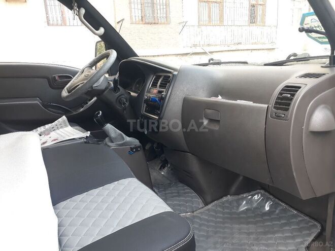 Hyundai H 100 2011, 299,800 km - 2.7 l - Bakı
