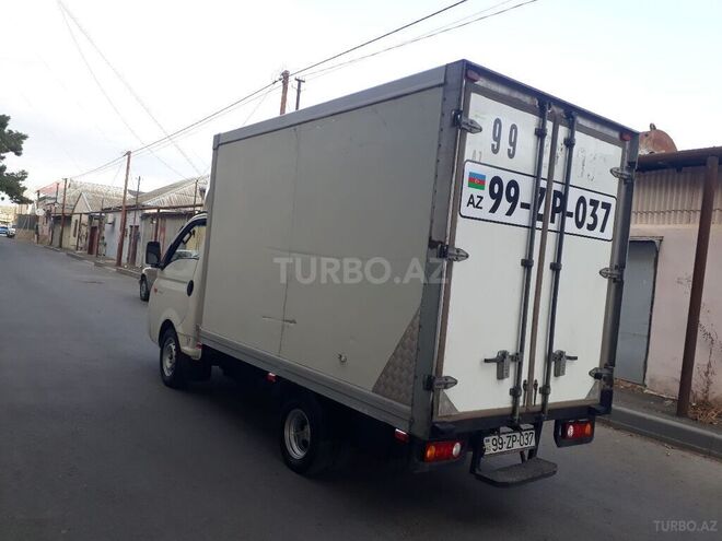 Hyundai H 100 2011, 299,800 km - 2.7 l - Bakı