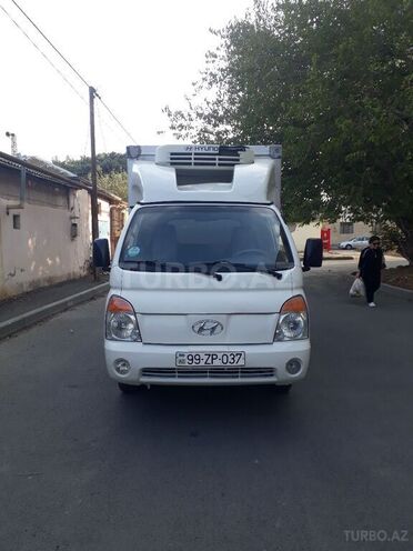 Hyundai H 100 2011, 299,800 km - 2.7 l - Bakı
