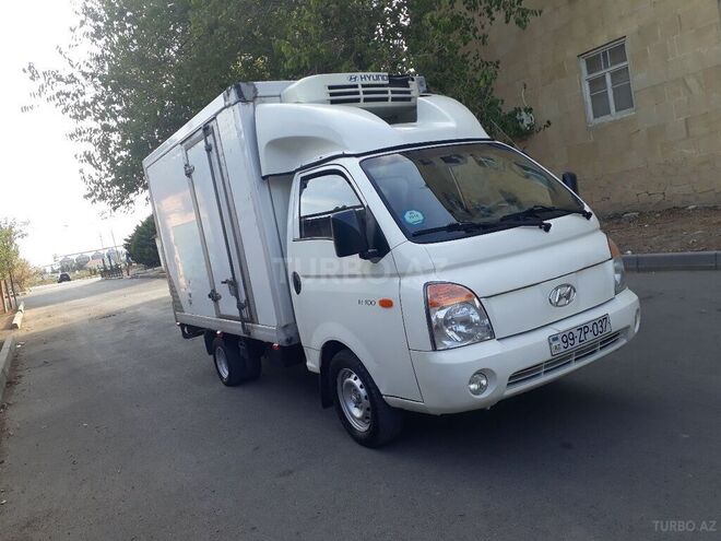 Hyundai H 100 2011, 299,800 km - 2.7 l - Bakı