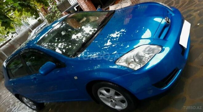 Toyota Corolla 2006, 174,500 km - 1.4 л - Bakı