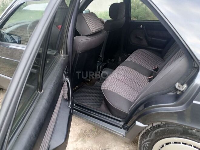 Mercedes 190 1990, 32,500 km - 2.0 л - Bakı
