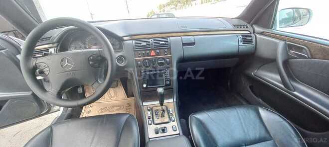 Mercedes E 220 2001, 500,000 km - 2.2 l - Bakı