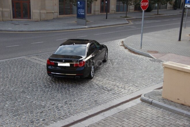 BMW 740 2012, 166,000 km - 3.0 l - Bakı