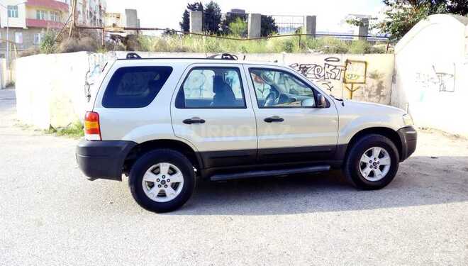 Ford Escape 2006, 218,000 km - 3.0 l - Bakı