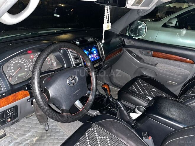 Toyota Prado 2009, 210,000 km - 2.7 л - Naftalan