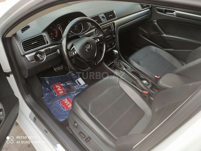 Volkswagen Passat 2016, 57,500 km - 1.8 л - Bakı