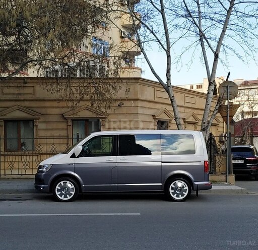 Volkswagen Multivan 2017, 99,850 km - 2.0 л - Bakı