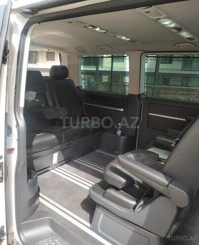Volkswagen Multivan 2017, 99,850 km - 2.0 л - Bakı