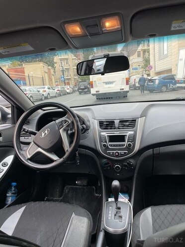 Hyundai Accent 2014, 176,495 km - 1.6 l - Bakı