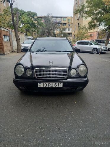 Mercedes E 320 1996, 259,000 km - 3.2 л - Bakı