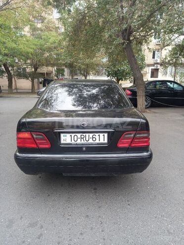 Mercedes E 320 1996, 259,000 km - 3.2 л - Bakı