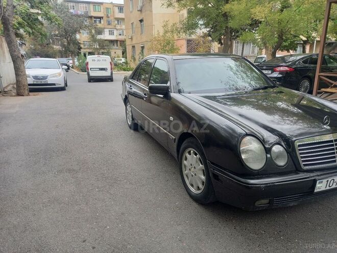 Mercedes E 320 1996, 259,000 km - 3.2 л - Bakı