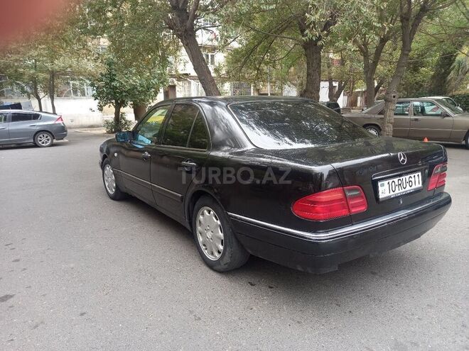 Mercedes E 320 1996, 259,000 km - 3.2 л - Bakı