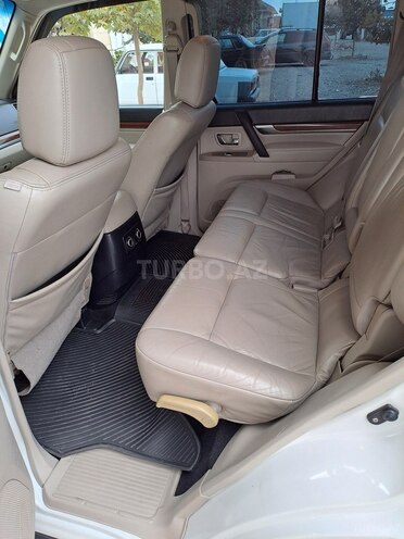 Mitsubishi Pajero 2008, 293,000 km - 3.0 l - Şamaxı