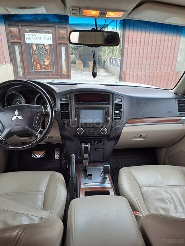 Mitsubishi Pajero 2008, 293,000 km - 3.0 l - Şamaxı