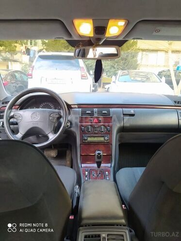 Mercedes E 270 2001, 380,000 km - 2.7 l - Bakı