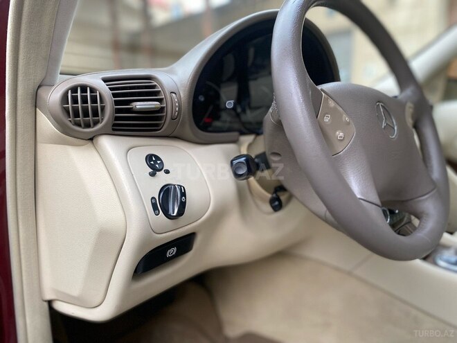 Mercedes C 240 2004, 269,000 km - 2.6 l - Bakı