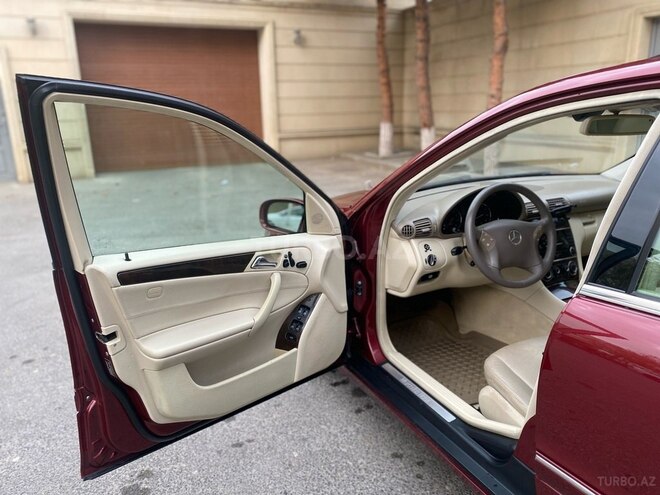 Mercedes C 240 2004, 269,000 km - 2.6 l - Bakı