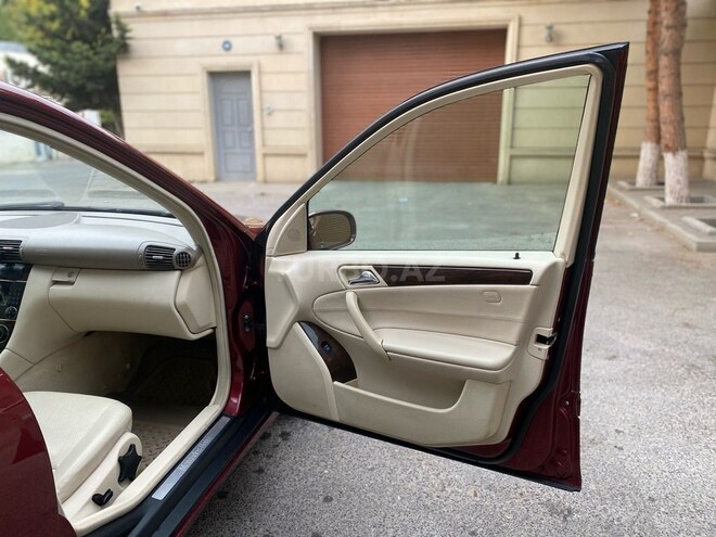 Mercedes C 240 2004, 269,000 km - 2.6 l - Bakı