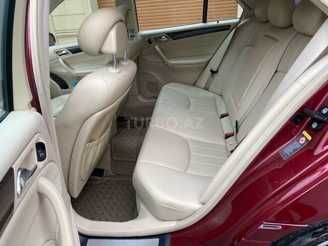 Mercedes C 240 2004, 269,000 km - 2.6 l - Bakı