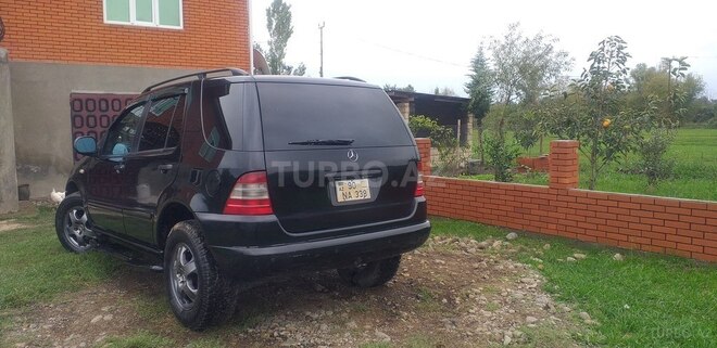 Mercedes ML 320 1999, 380,000 km - 3.2 l - Şamaxı