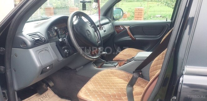 Mercedes ML 320 1999, 380,000 km - 3.2 l - Şamaxı