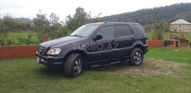 Mercedes ML 320 1999, 380,000 km - 3.2 l - Şamaxı