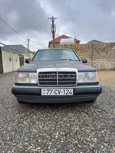 Mercedes E 250 1992, 476,682 km - 2.5 l - Bakı