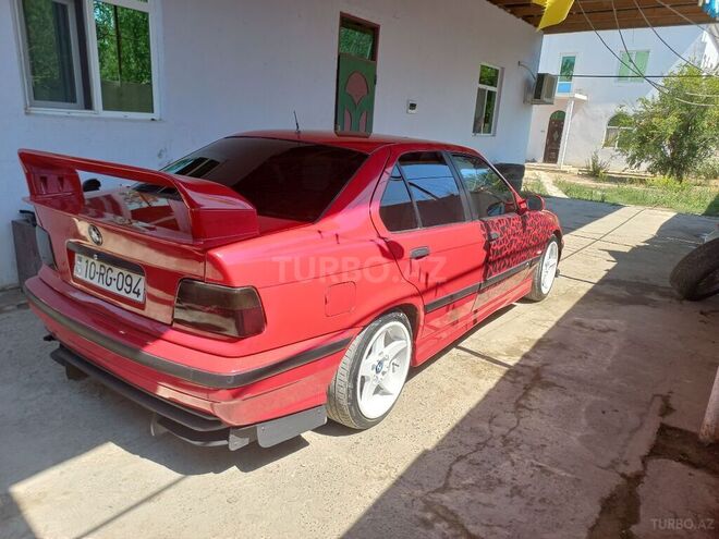 BMW 320 1992, 212,321 km - 2.0 l - Füzuli