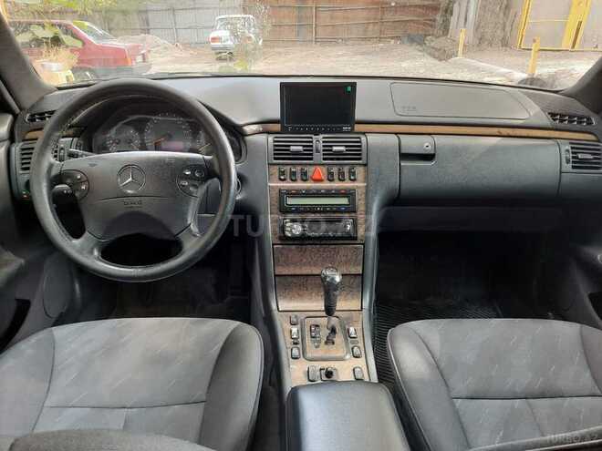 Mercedes E 240 1999, 270,000 km - 2.4 l - Şəmkir