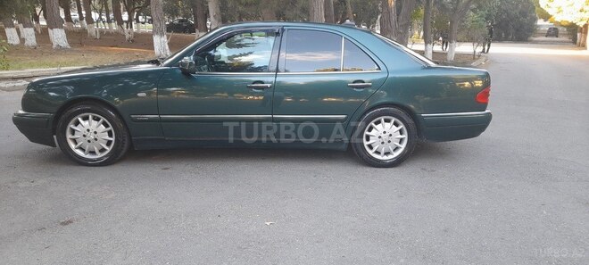 Mercedes E 220 1998, 560,000 km - 2.2 l - Sumqayıt