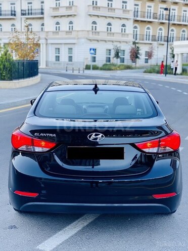 Hyundai Elantra 2015, 90,000 km - 1.8 l - Bakı
