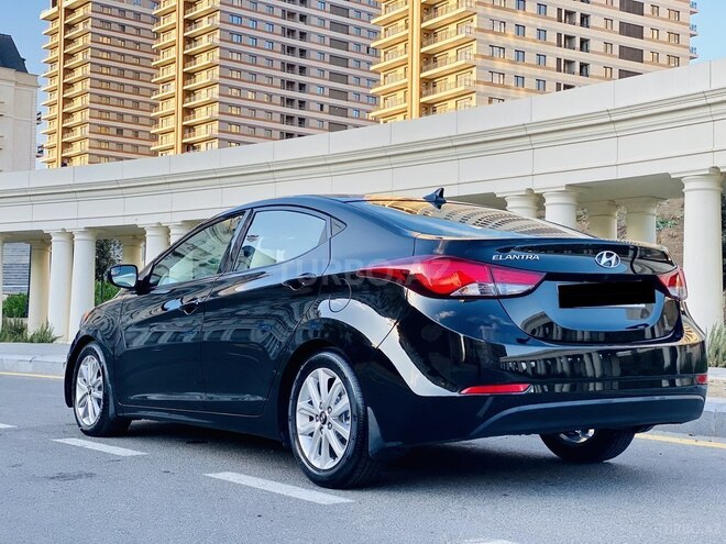 Hyundai Elantra 2015, 90,000 km - 1.8 l - Bakı