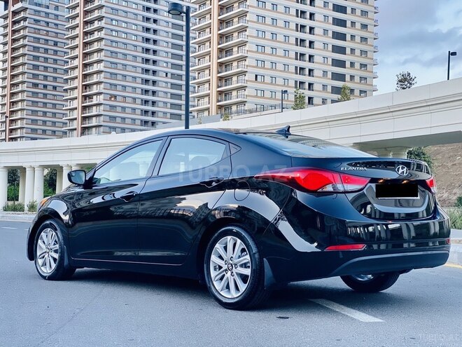 Hyundai Elantra 2015, 90,000 km - 1.8 l - Bakı