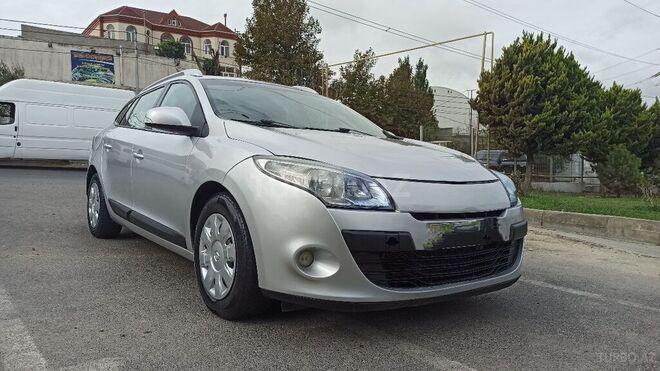 Renault Megane 2010, 299,000 km - 1.5 l - Bakı