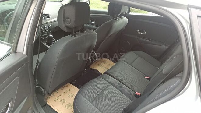 Renault Megane 2010, 299,000 km - 1.5 l - Bakı