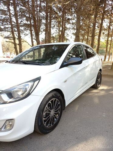 Hyundai Accent 2014, 144,000 km - 1.4 l - Bakı