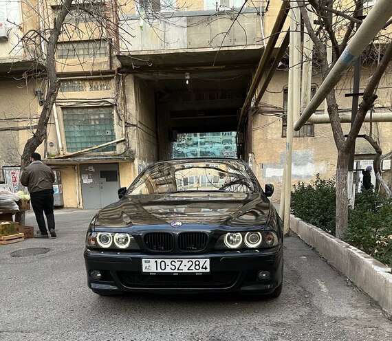 BMW 528 1998, 232,000 km - 2.8 l - Bakı