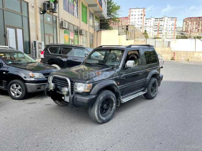 Mitsubishi Pajero 1992, 321,556 km - 2.5 l - Bakı