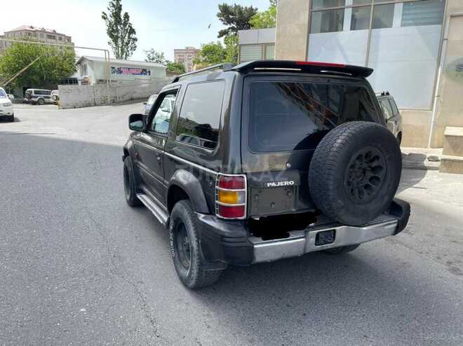 Mitsubishi Pajero 1992, 321,556 km - 2.5 l - Bakı