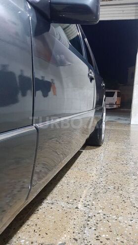 Mercedes E 200 1991, 531,909 km - 2.0 l - Bakı