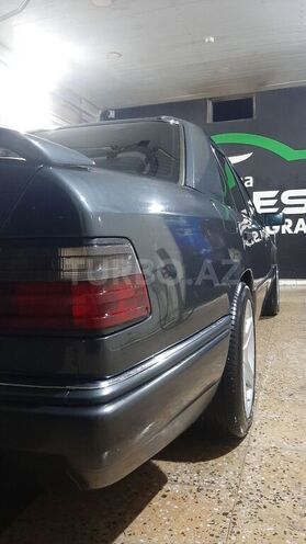 Mercedes E 200 1991, 531,909 km - 2.0 l - Bakı