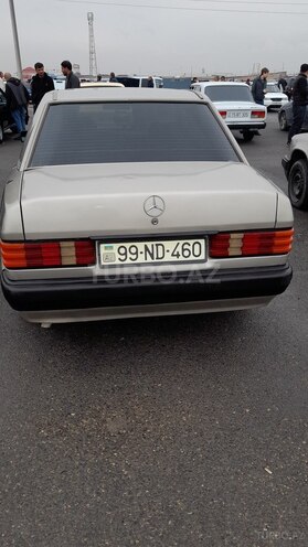 Mercedes 190 1990, 360,000 km - 2.0 l - Salyan