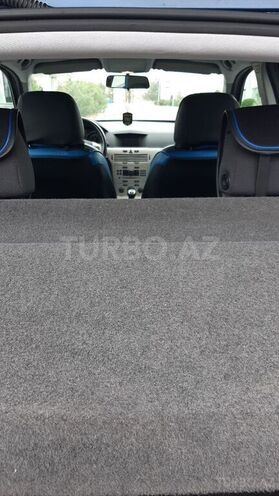 Opel Astra 2008, 268,000 km - 1.4 л - Mingəçevir